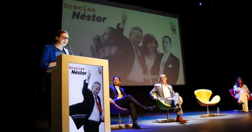 Homenajearon a Néstor Kirchner en la Universidad Metropolitana para la Educación y el Trabajo