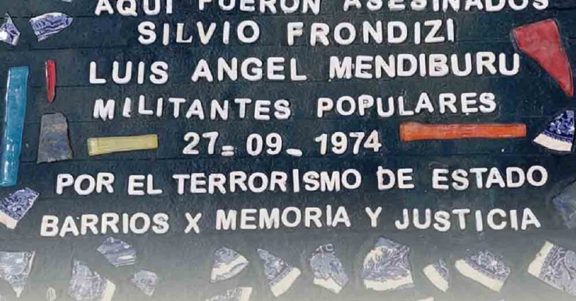 Una baldosa para que la memoria no se borre