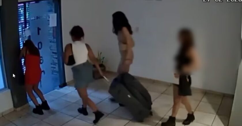 Cinco “viudas negras” desvalijaron a un turista