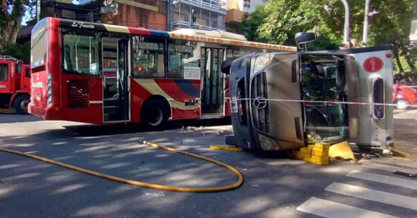 Choque y vuelco en Almagro: 16 heridos