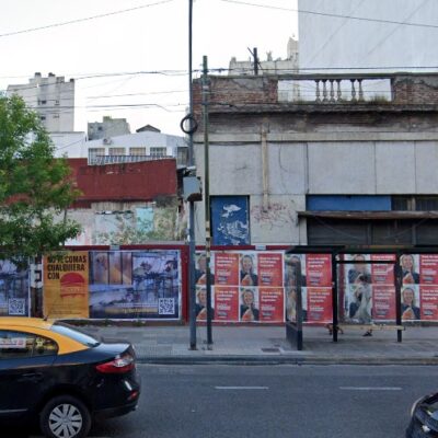 Una plaza en Corrientes y Gallo