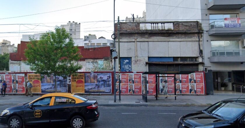 Una plaza en Corrientes y Gallo