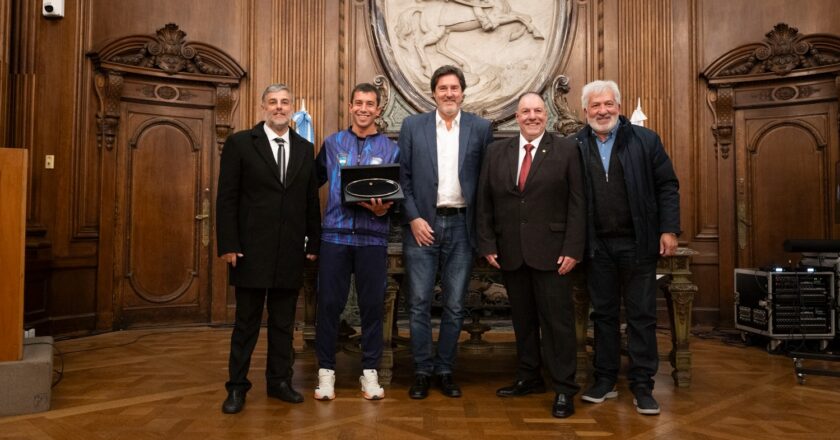 El maestro detrás de los campeones